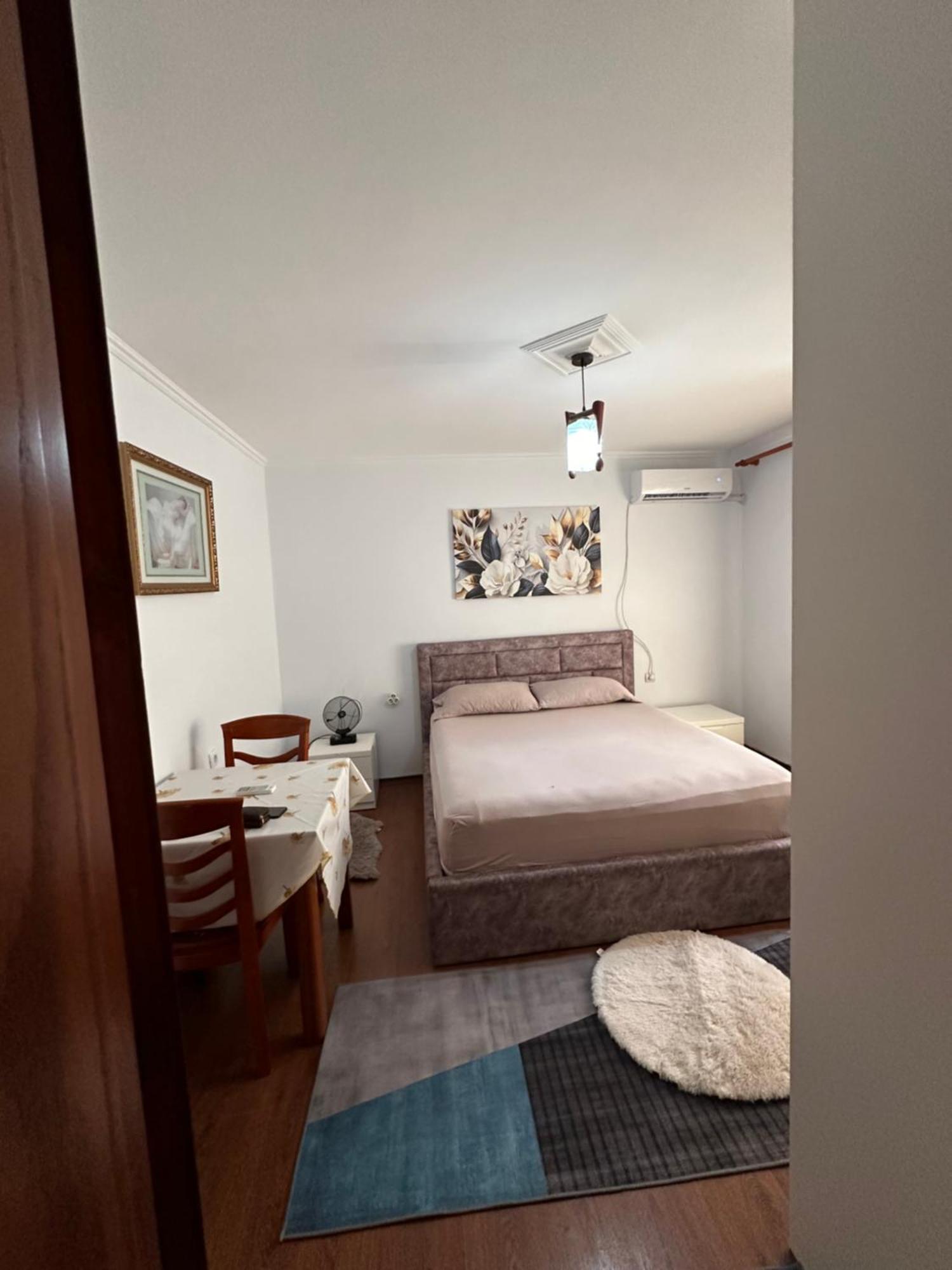 Apartment Memo Shkurti *